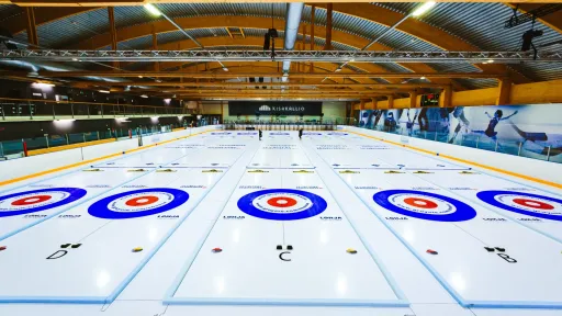 Vie tiimisi curlingjäälle MM-tason olosuhteisiin Kisakalliossa