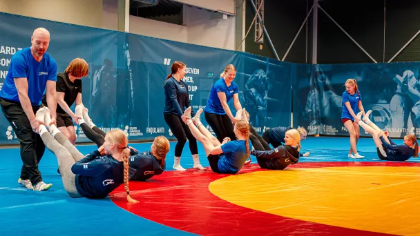 Ringeten pelaajia kamppailuareenalla, kuva Sergi Sukholotyuk