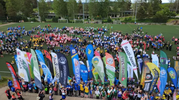 Leimaus-leiri kokosi lähes 1400 suunnistajaa Kisakallioon