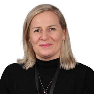 Mira Puhlin henkilöstövalokuva.