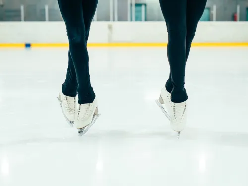 Taitoluistelijat jäällä