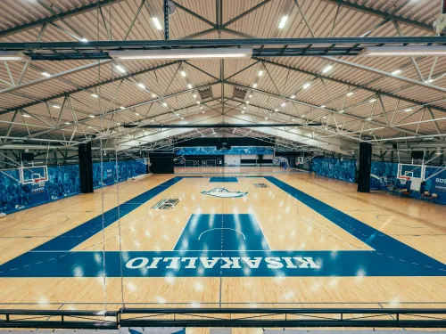 Kisakallion Susi Training Center -halli.