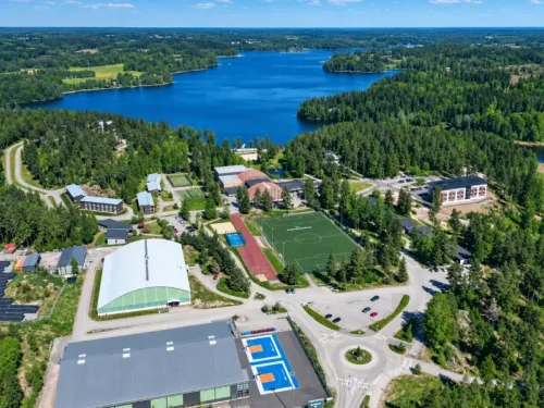 Ilmakuva Kisakallion urheiluopistosta Lohjalla Suomessa